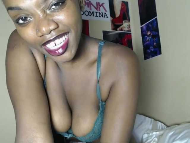 PinkDomina01's BongaCams show and profile