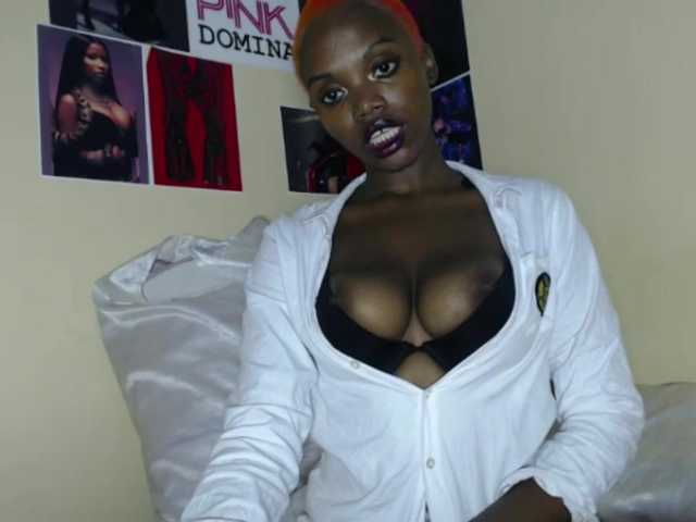 PinkDomina01's BongaCams show and profile