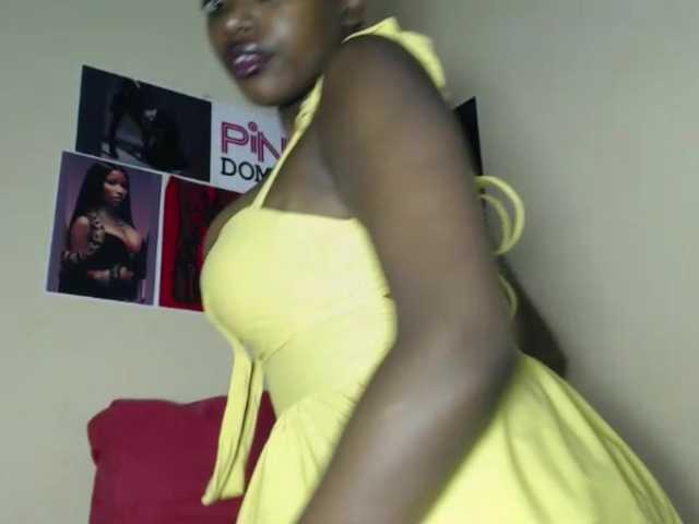 PinkDomina01's BongaCams show and profile