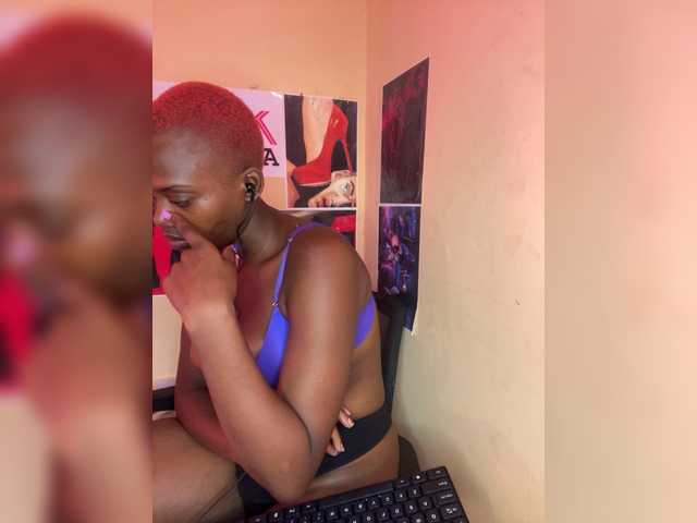 PinkDomina01's BongaCams show and profile