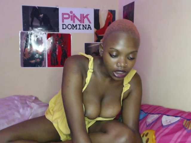 PinkDomina01's BongaCams show and profile
