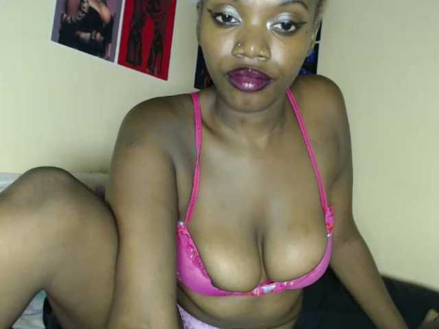 PinkDomina01's BongaCams show and profile