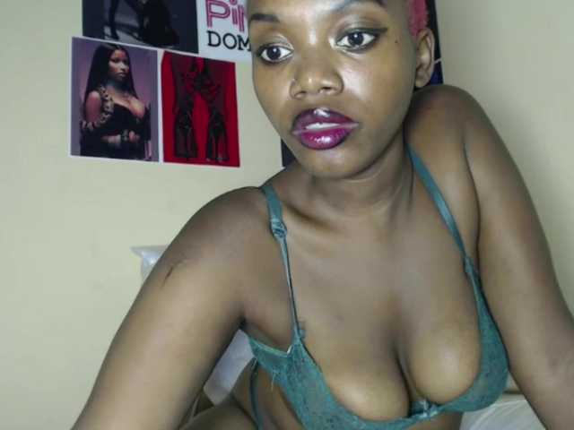 PinkDomina01's BongaCams show and profile