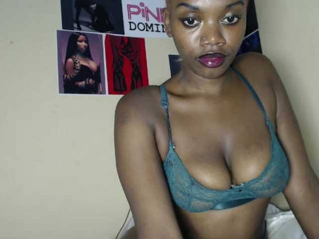 PinkDomina01's BongaCams show and profile