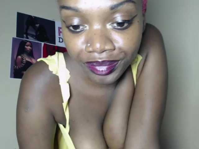 PinkDomina01's BongaCams show and profile