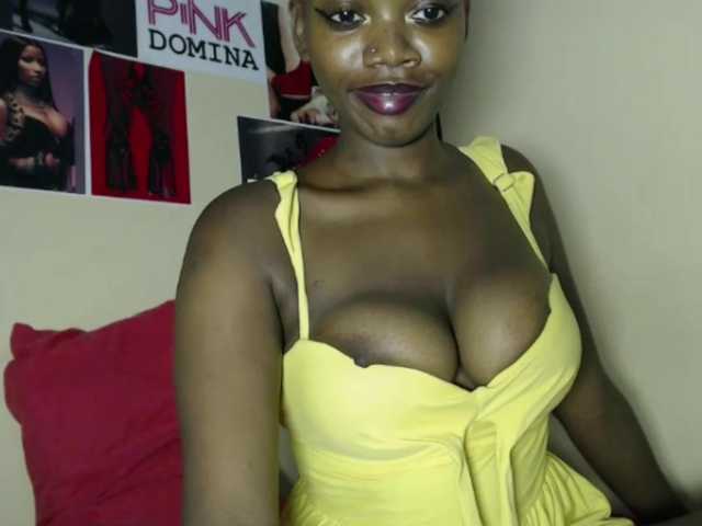 PinkDomina01's BongaCams show and profile