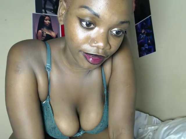 PinkDomina01's BongaCams show and profile