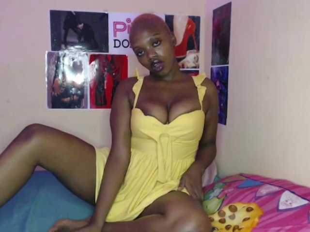 PinkDomina01 live cam profile