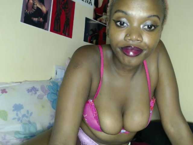 Offline PinkDomina01 on BongaCams