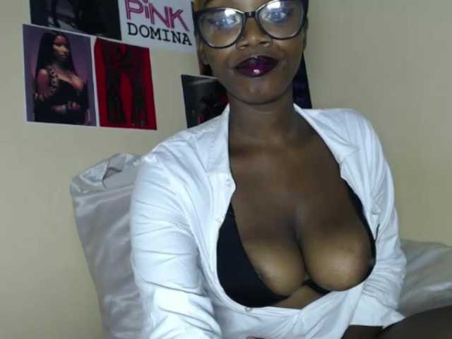 PinkDomina01's BongaCams show and profile