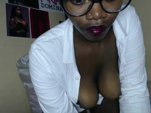 PinkDomina01 webcam bongacams model stream image