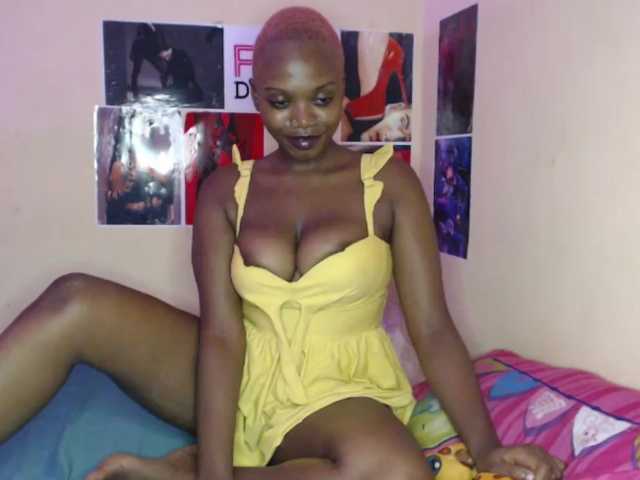 PinkDomina01's BongaCams show and profile