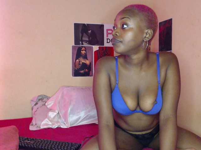PinkDomina01's BongaCams show and profile