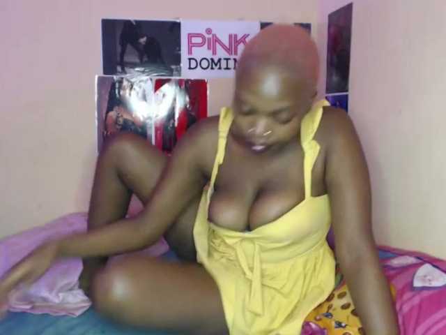 PinkDomina01's BongaCams show and profile