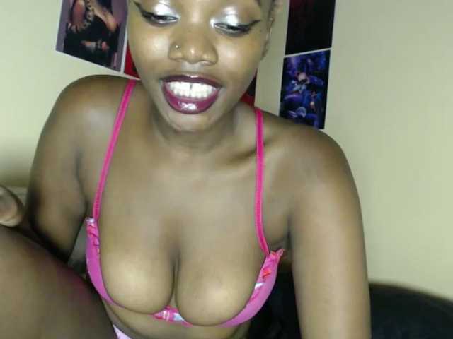 PinkDomina01 webcam bongacams model stream image