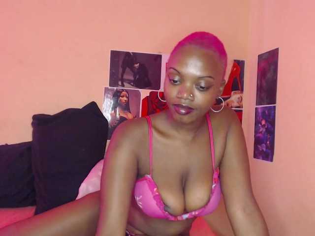 PinkDomina01's BongaCams show and profile