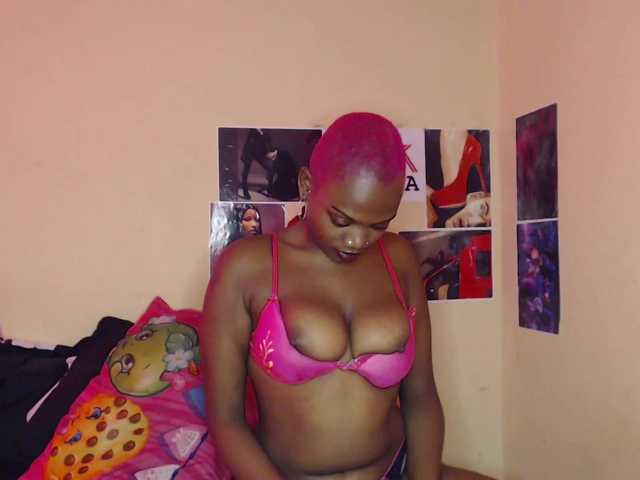 PinkDomina01's BongaCams show and profile