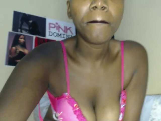 PinkDomina01's BongaCams show and profile