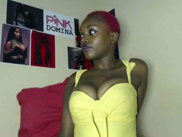 PinkDomina01 webcam