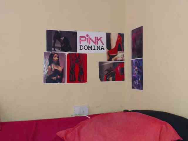 PinkDomina01 webcam