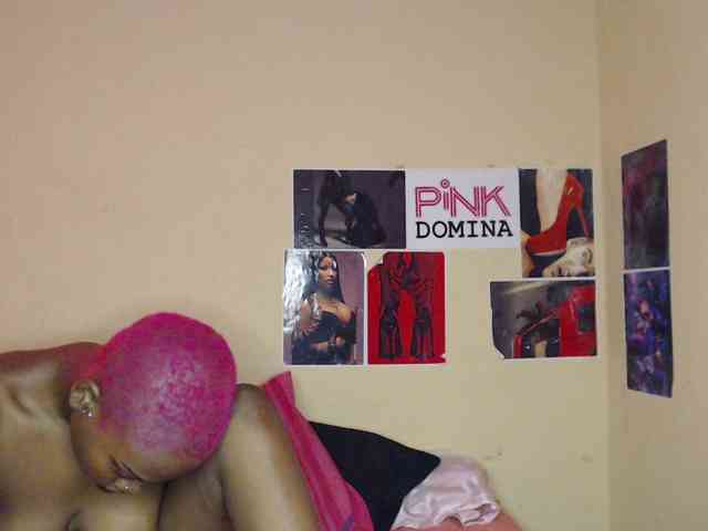 PinkDomina01 webcam