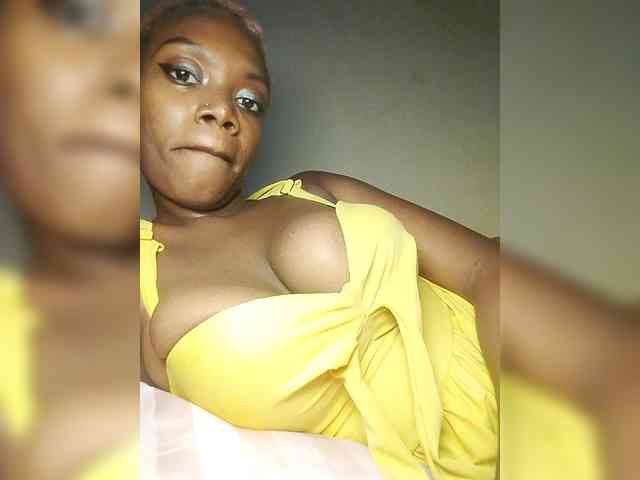 PinkDomina01 webcam