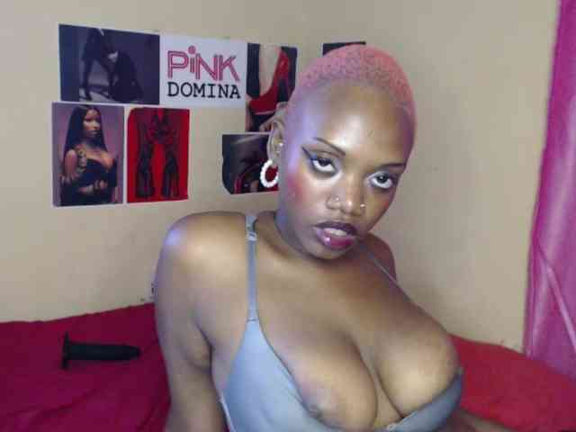 PinkDomina01 webcam