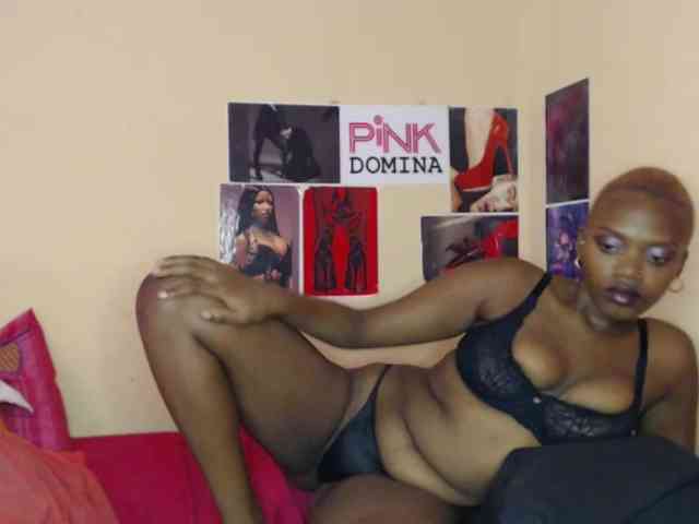 PinkDomina01 webcam