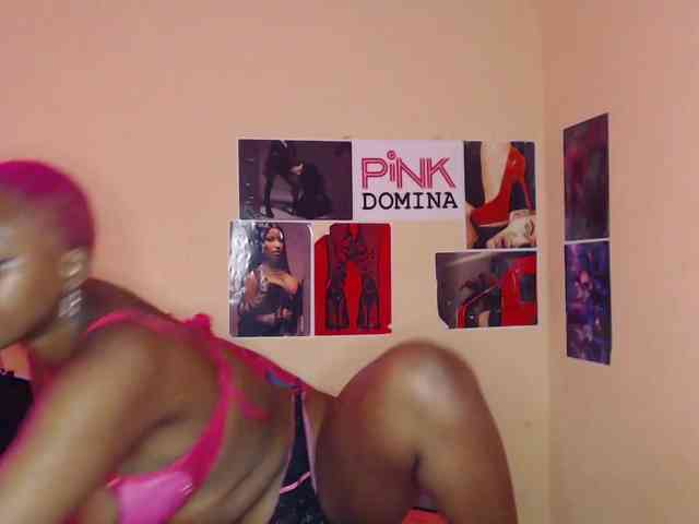 PinkDomina01 webcam