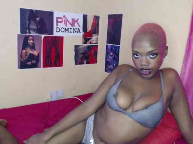 PinkDomina01 webcam