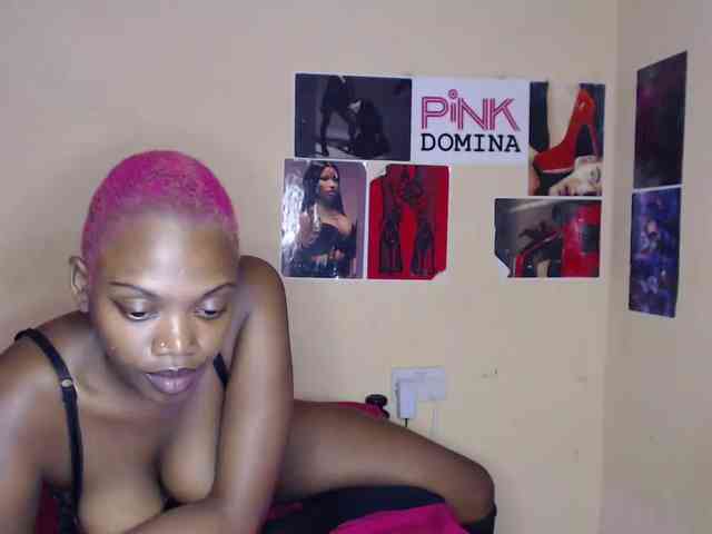 PinkDomina01 webcam