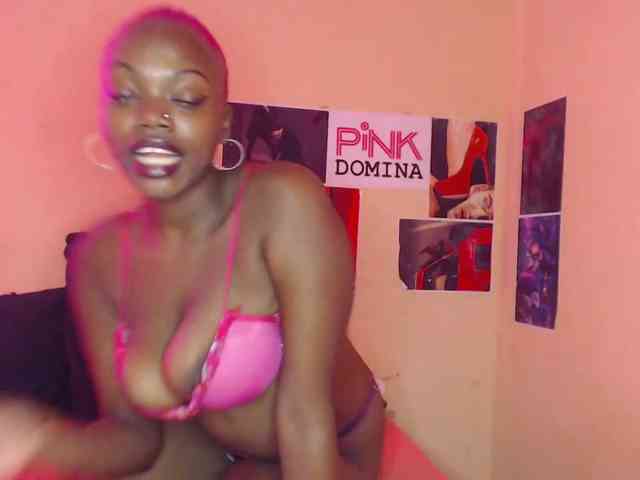 PinkDomina01 webcam