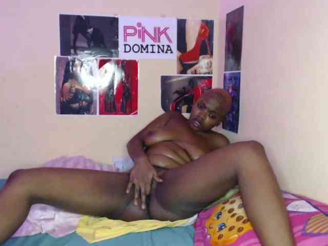 PinkDomina01 webcam