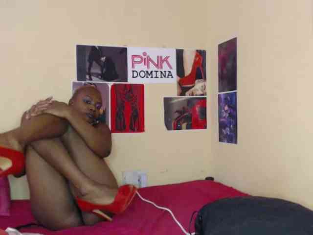 PinkDomina01 webcam