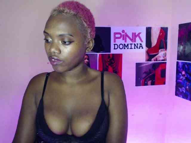 PinkDomina01 webcam
