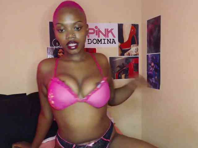 PinkDomina01 webcam