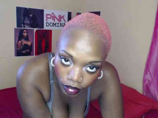 PinkDomina01 webcam