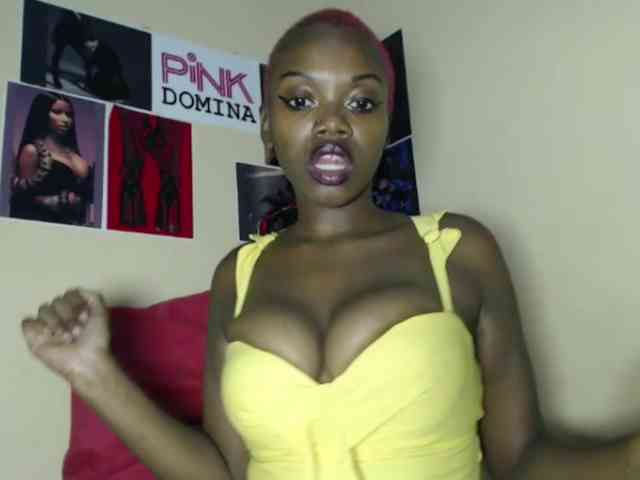 PinkDomina01 webcam