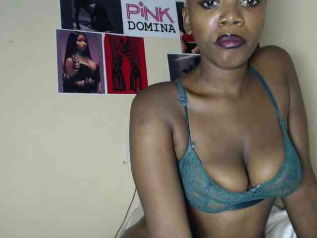 PinkDomina01 webcam