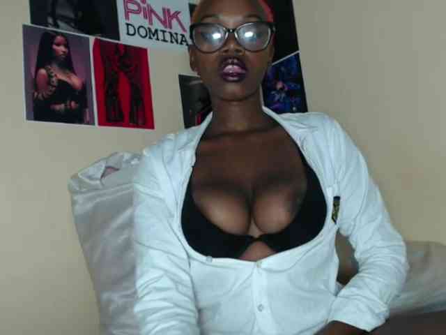 PinkDomina01 PinkDomina01