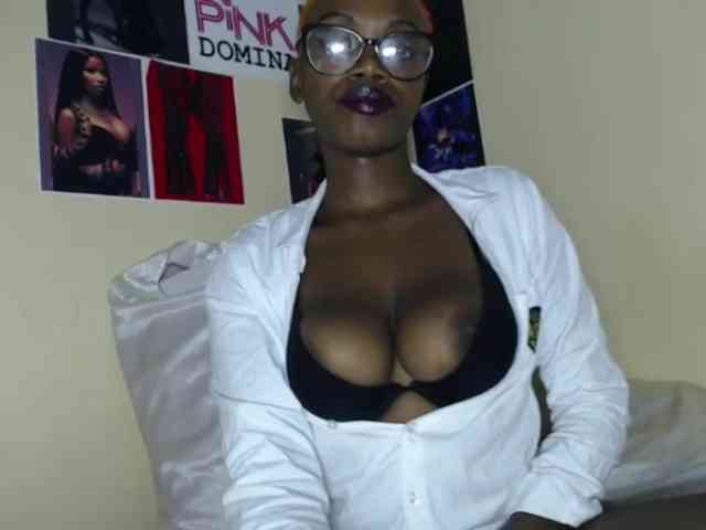 PinkDomina01 PinkDomina01