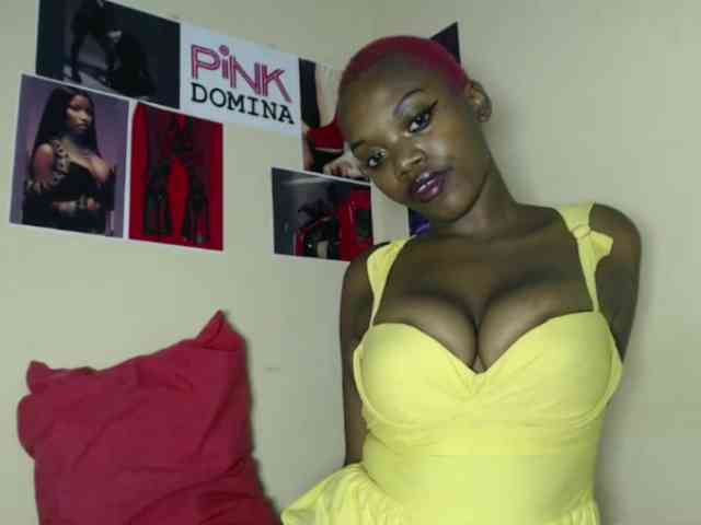 PinkDomina01 webcam