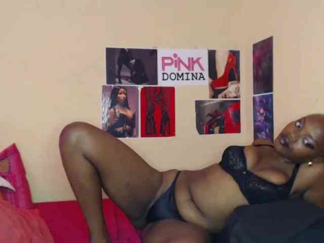 PinkDomina01 webcam