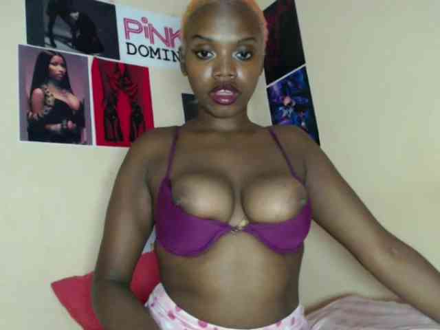 PinkDomina01 webcam