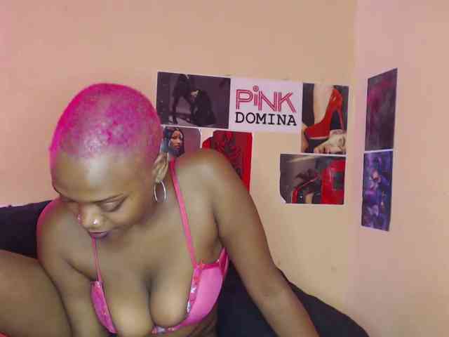 PinkDomina01 webcam