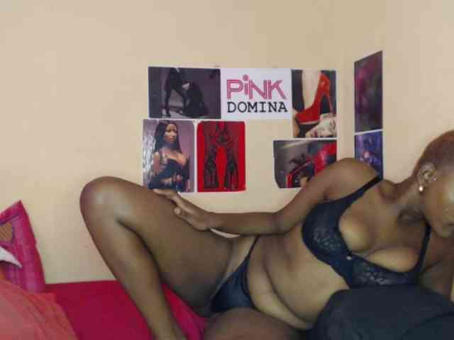 PinkDomina01 webcam