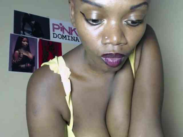 PinkDomina01 PinkDomina01