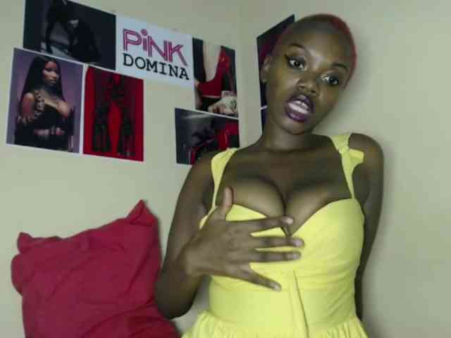 PinkDomina01 webcam