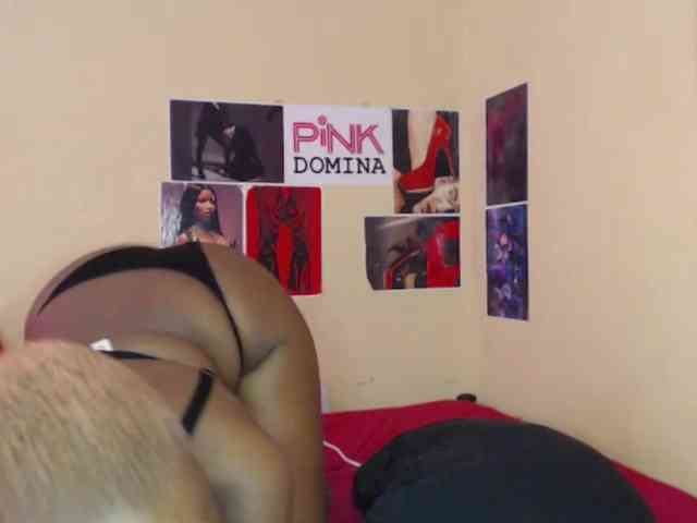 PinkDomina01 webcam