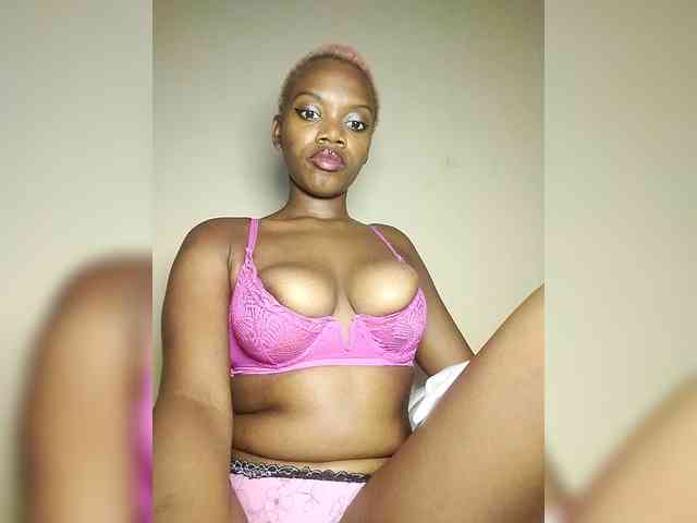 PinkDomina01 webcam